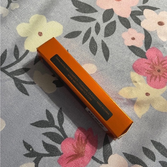 Melt Cosmetics Deviant Metal Lipgloss
New - Picture 3 of 4